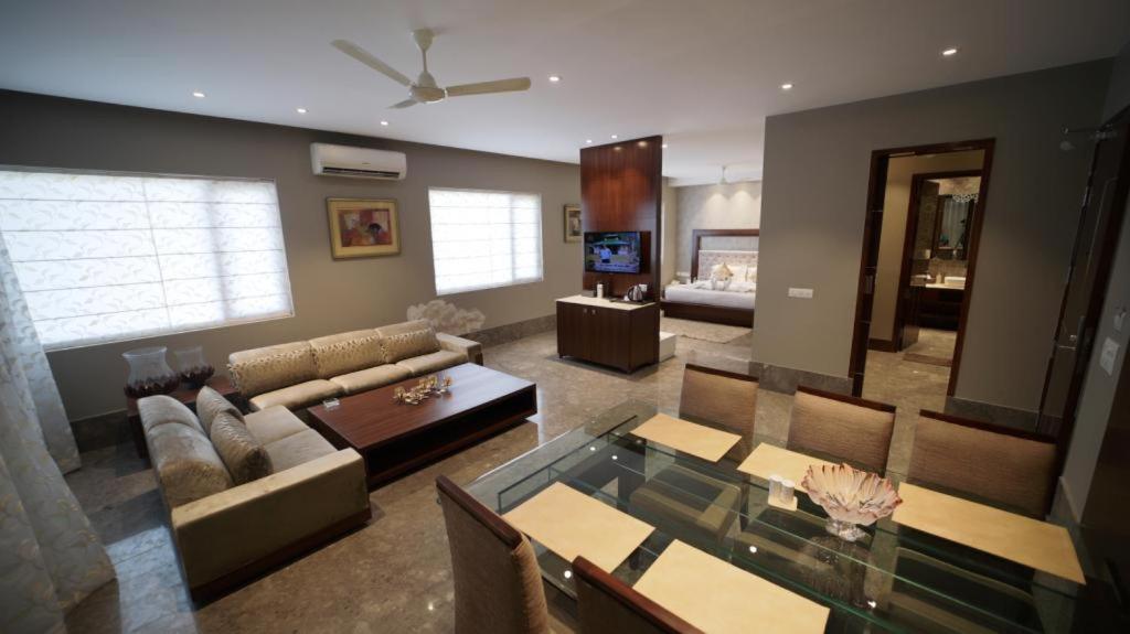 The Grand Village Moradabad Bagian luar foto